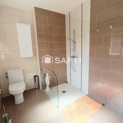 Tregunc. maison rénové, les plages à pied, très bel environnement