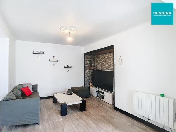 SAVIGNEUX (42600) - Maison familiale spacieuse (136m²) à deux pas du centre-ville ! Confort et luminosité garantis !