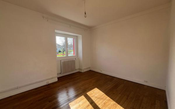 Maison à louer    4 pièces • 78 m2 Saint-Priest-sous-Aixe