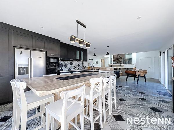 Maison esprit loft d'environ 230m², 6 chambres