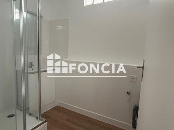 Location Appartement 3 pièces 63 m² - 94 RUE HAXO Paris 75020