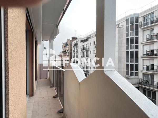 Location Appartement 3 pièces 63 m² - 94 RUE HAXO Paris 75020