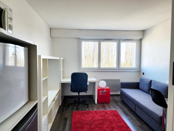 Beau Studio Lumineux