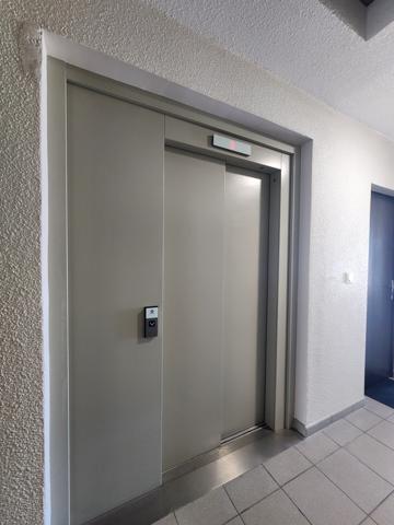 Beau Studio Lumineux