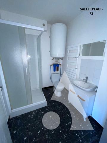 Immeuble 24 pièces 456.32 m2
