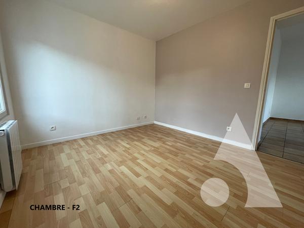 Immeuble 24 pièces 456.32 m2