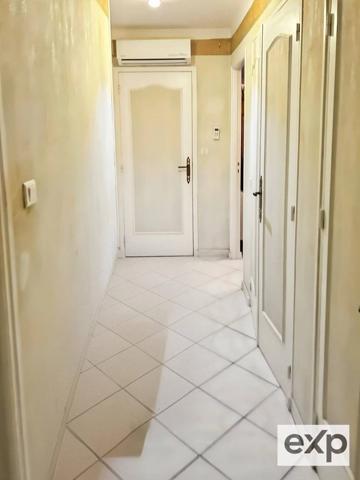 Maison en vente à Pélissanne avec piscine et 4 chambres.