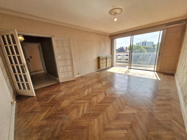 APPARTEMENT 107 m² BRON CENTRE