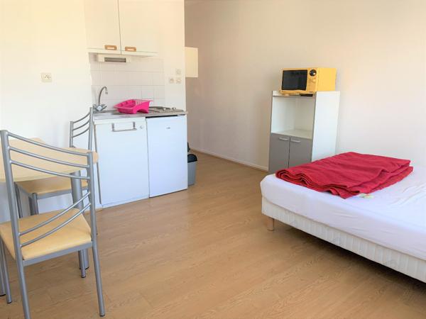 Appartement meublé - quartier Fontaine Ecu- 1 pièce -21,95 m²