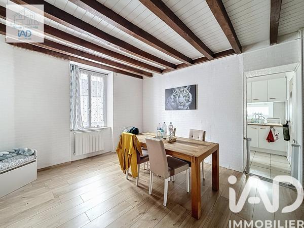 Maison à vendre 4 pièces 99 m² Saint-Pierre-le-Moûtier