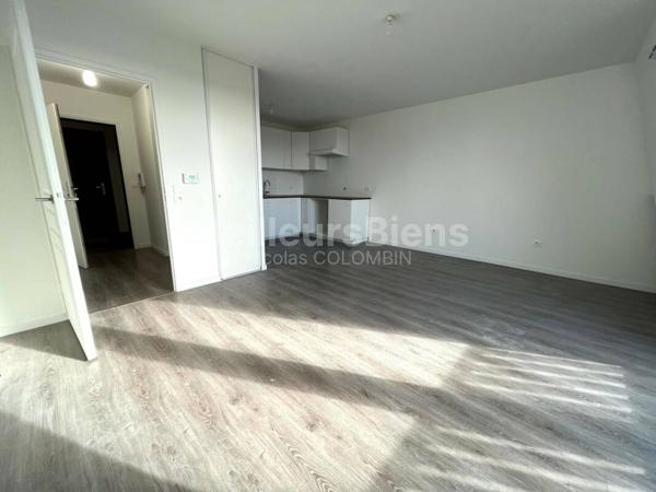 Le Raincy Gare ... Appartement 2 Pièces + Balcon + Pkg