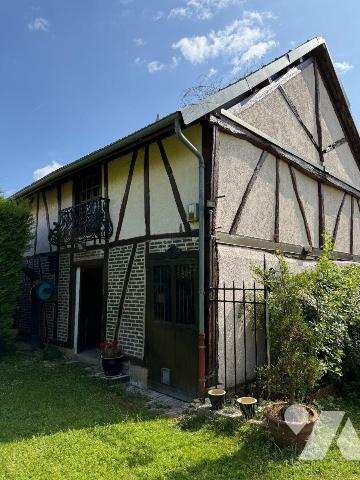 Maison à vendre à Torvilliers (10440)

À 10 minutes de Troyes, cette propriété pleine de char...