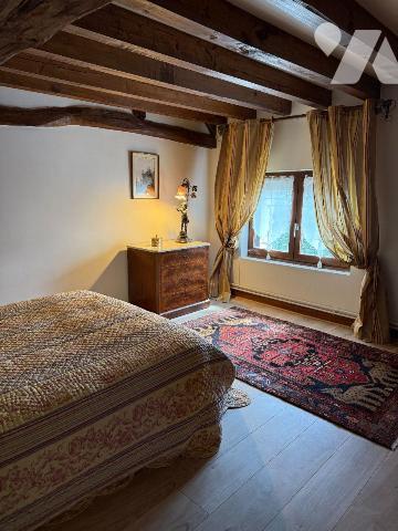 Maison à vendre à Torvilliers (10440)

À 10 minutes de Troyes, cette propriété pleine de char...