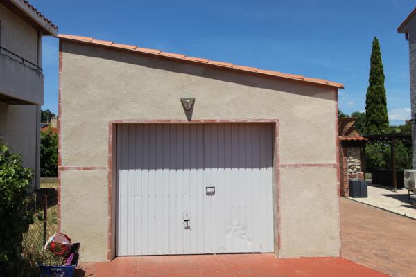 Villa avec piscine , garage et T2 indépendant