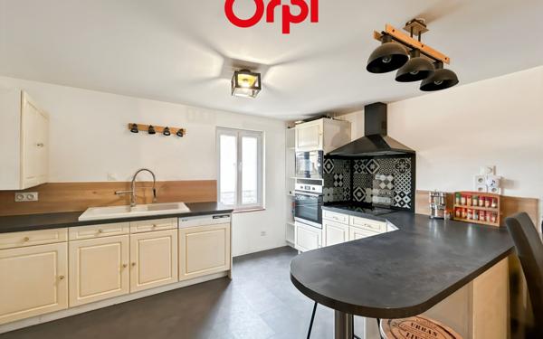 Maison à vendre    7 pièces •  Connerré