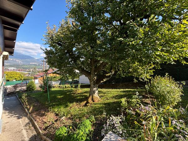 Maison dans quartier résidentiel à vendre à La Motte Servolex