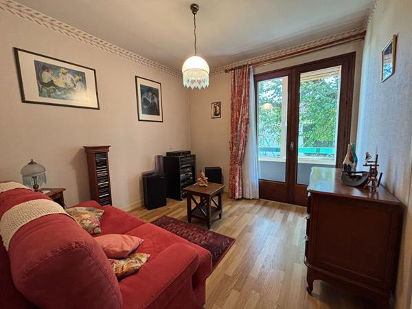 Maison dans quartier résidentiel à vendre à La Motte Servolex