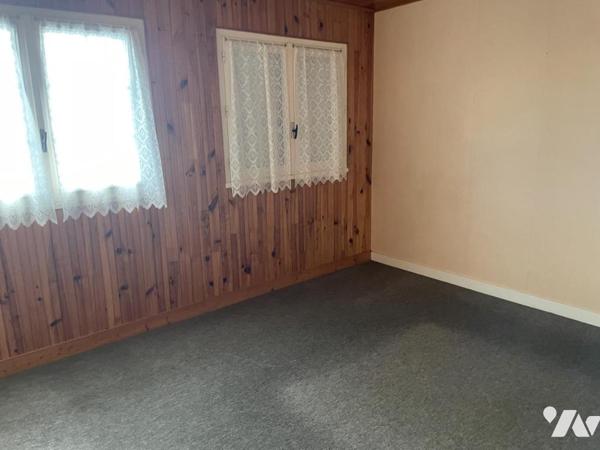 En impasse proche des écoles et commerces maison traditionelle