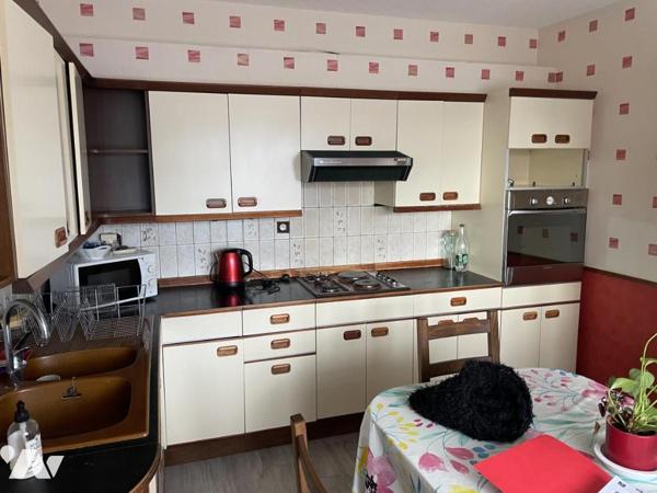 En impasse proche des écoles et commerces maison traditionelle