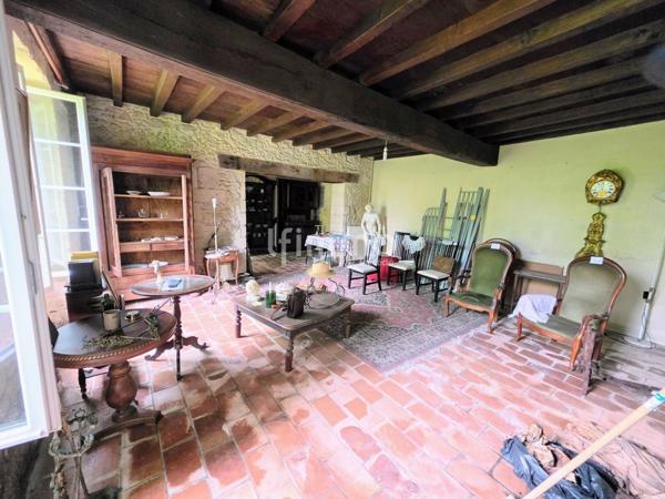 Maison de ferme à rénover 230 000€