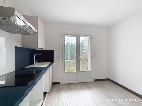 MAISON de ville composée de 2 apt