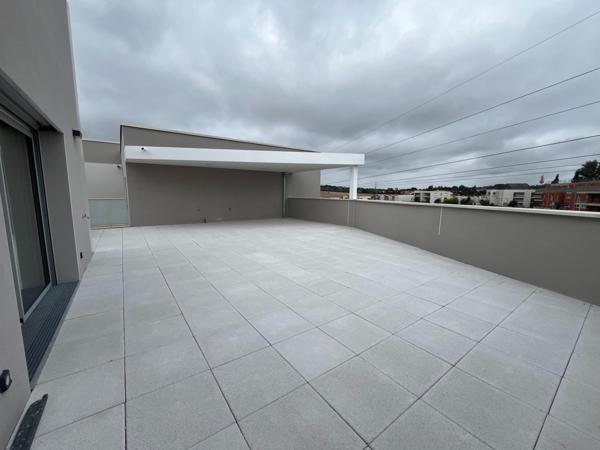 Appartement spacieux avec terrasse de 90m²