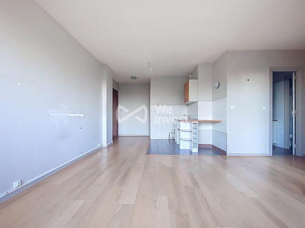 APPARTEMENT T2 - 46 M²  1 CHAMBRES - PARKING + CAVE - SAINTE FOY LES LYON