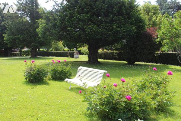 FRIAUCOURT, ELEGANTE DEMEURE 