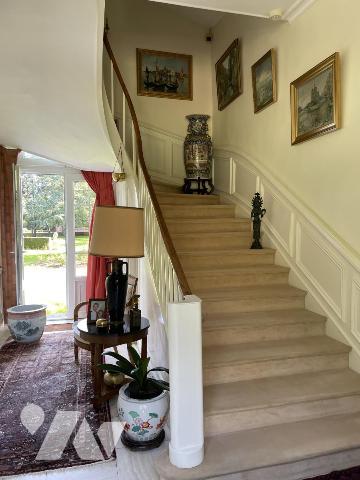 FRIAUCOURT, ELEGANTE DEMEURE 