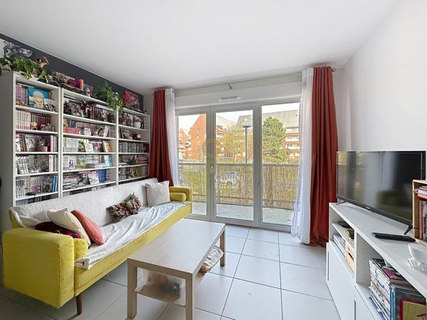 EMPLACEMENT IDEAL POUR CE JOLI T2