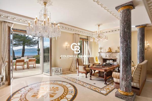 Villa 9 pièces à vendre Antibes - 06600 / Réf: 985
