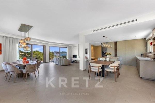 ÉCRIN D’EXCEPTION : VILLA HYPER-LUXE AVEC VUE FÉERIQUE SUR LA BAIE DE CANNES