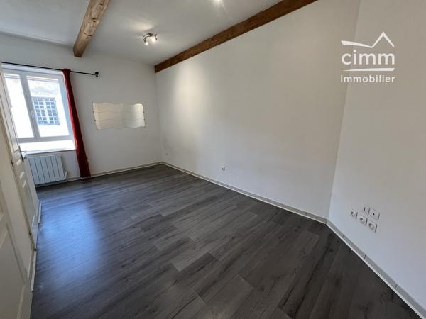 STUDIO RÉNOVÉ – IDÉAL INVESTISSEMENT OU PREMIER ACHAT