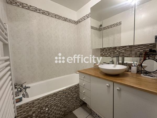 Appartement 4 pièces - 99 m² Bien prestige