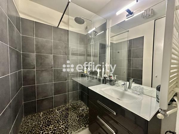 Appartement 4 pièces - 99 m² Bien prestige