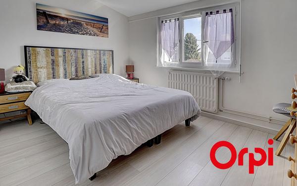 Maison à vendre    4 pièces •  Saint-Clair-de-la-Tour