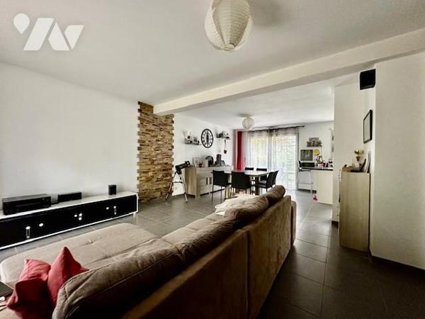 Maison contemporaine à Verrière-en-Anjou (Commune de Pellouilles-les-Vignes) – À 15 min d’Angers