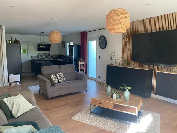 Maison 4 pces, buanderie, atelier, spa