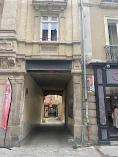 Location Parking - 10 m² (réf : 572610)