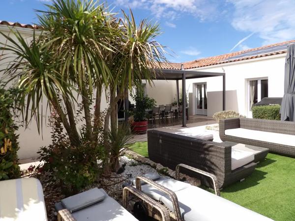 Maison ultra-performante et économe de 205m2 avec piscine
