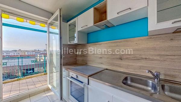 Appartement 3 pièces 67m2 avec terrasse et garage de 30m2