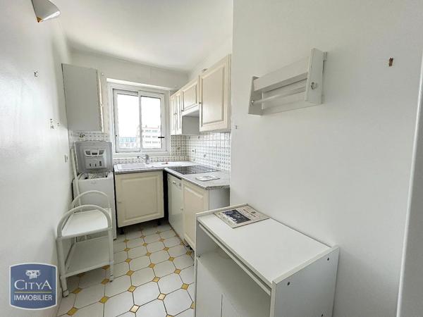 Appartement à louer 3 pièces 54.7m² Vanves (92170)