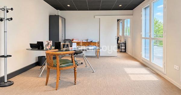 Bureaux à louer ou vendre Marcq-en-Baroeul terrasses privatives et parking