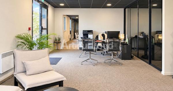 Bureaux à louer ou vendre Marcq-en-Baroeul terrasses privatives et parking