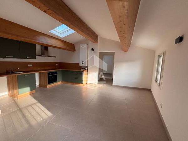 Appartement Saint Cannat 2 pièce(s) 55.84 m2