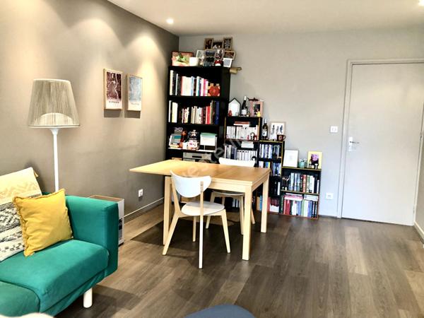 Investisseur, Appartement calme et spacieux de 53 m2, proche du centre d'Ecully