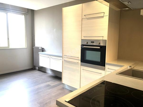 Investisseur, Appartement calme et spacieux de 53 m2, proche du centre d'Ecully