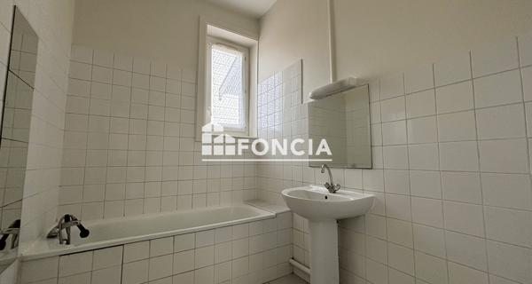 Location Studio 36.38 m² - Bron 69500