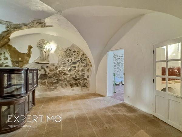 La Verdière (83560) Maison de village unique - habitation ou chambre d’hôte