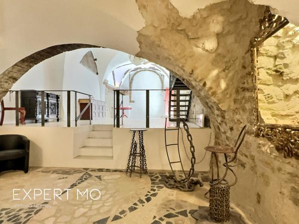 La Verdière (83560) Maison de village unique - habitation ou chambre d’hôte